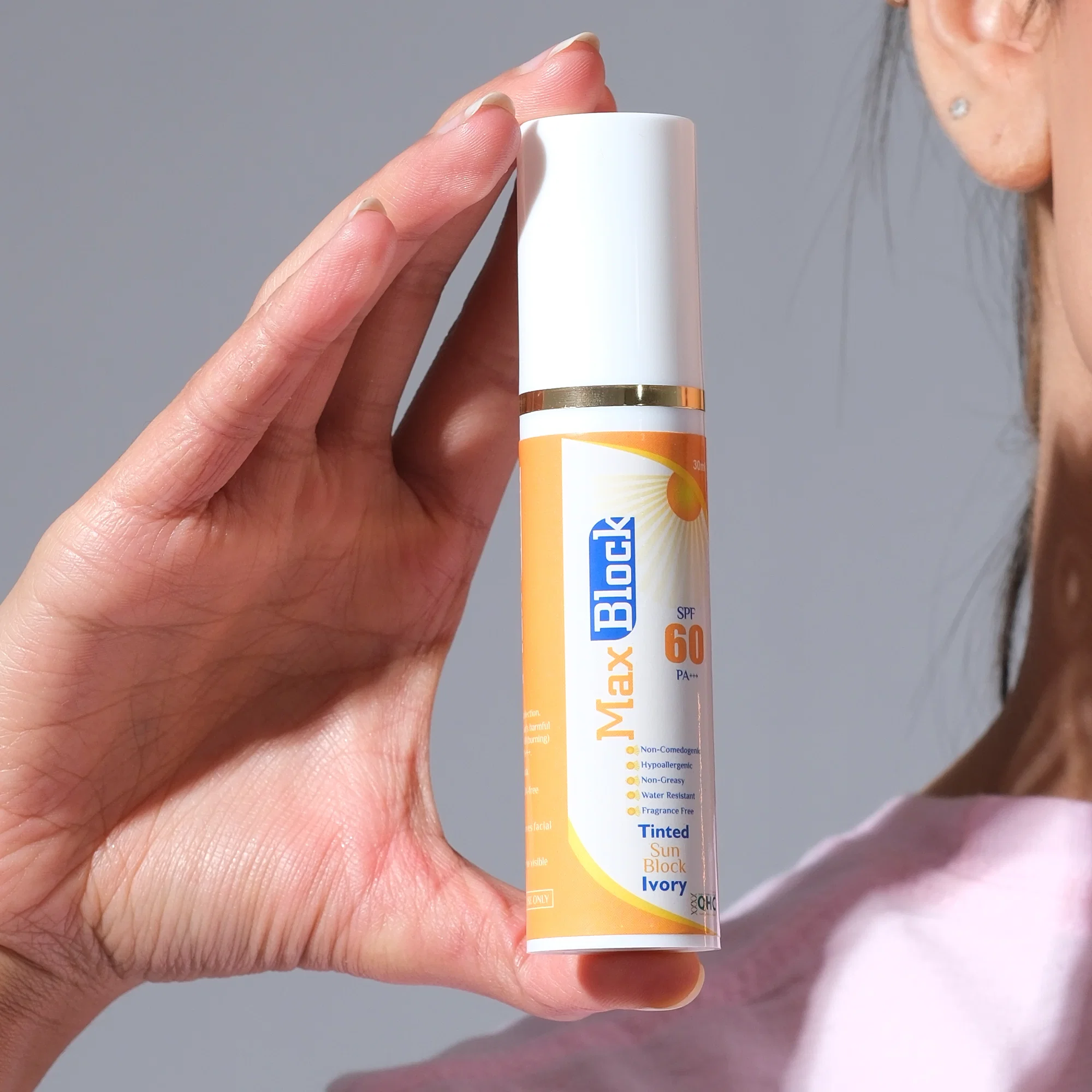 Max Block SPF 60 Tinted Ivory Sunblock - Image 5